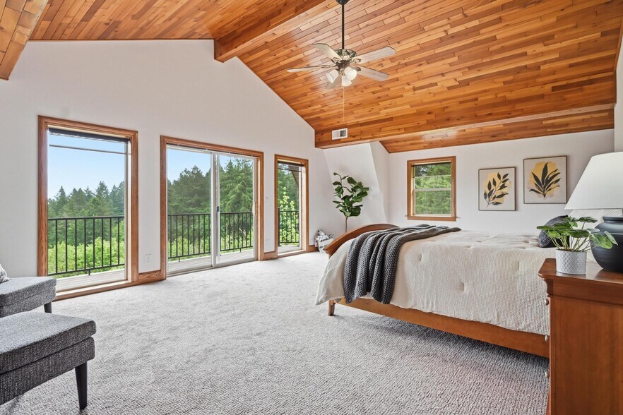 19231 NE Fairview Dr, Dundee, OR à vendre - Photo de l’immeuble – Image 2 sur 13