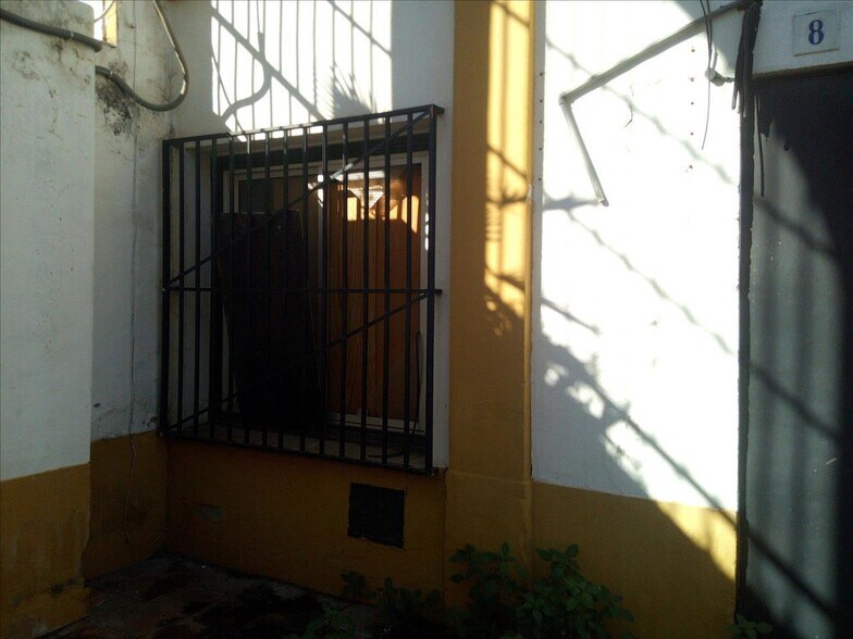 Calle San Juan, Mairena del Aljarafe, Sevilla à vendre - Photo de l’immeuble – Image 2 sur 2