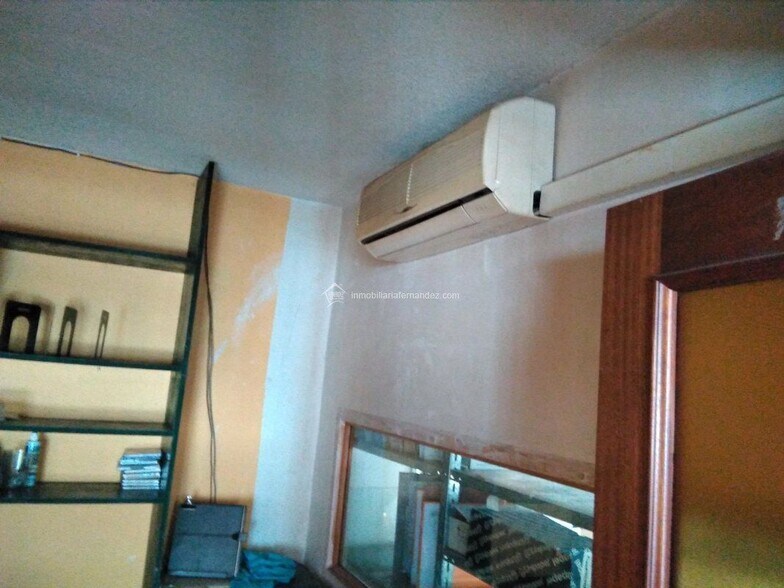 Local commercial dans Cáceres, Cáceres à louer - Photo de l’immeuble – Image 3 sur 12