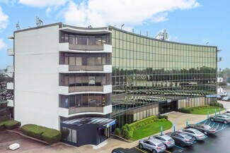 Plus de détails pour 3601 Hempstead Tpke, Levittown, NY - Bureau, Bureau/Médical à louer