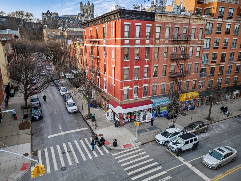2591 Frederick Douglass Blvd, New York, NY à vendre - Photo de l’immeuble – Image 3 sur 26