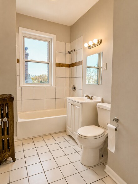 7250 S Yale, Chicago, IL à vendre - Photo de l’immeuble – Image 3 sur 5