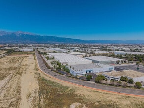 1351 Doubleday Ave, Ontario, CA à louer Photo intérieure– Image 2 sur 10