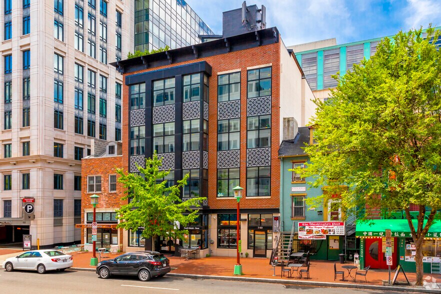 740 6th St NW, Washington, DC à louer - Photo de l’immeuble – Image 2 sur 11