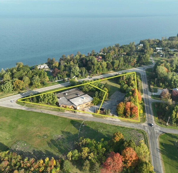 2527 N M 63, Benton Harbor, MI à vendre - Photo de l’immeuble – Image 2 sur 7