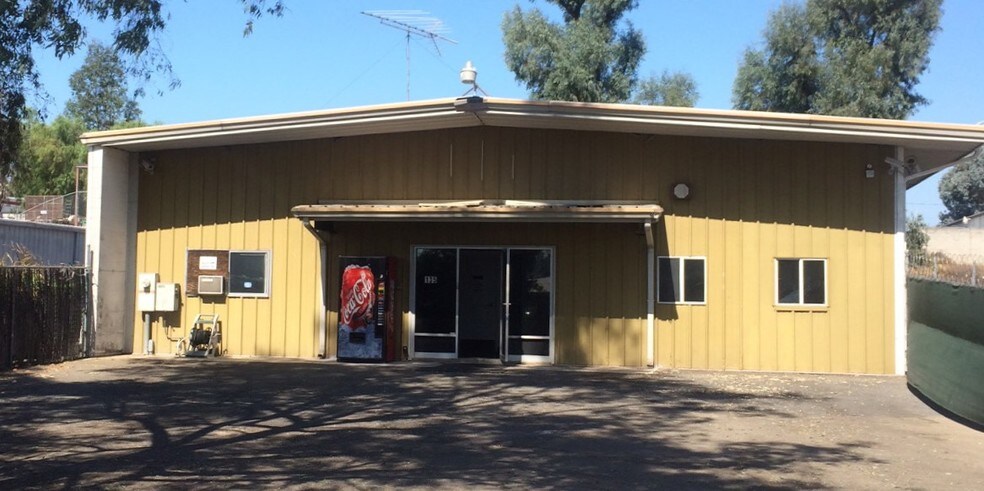 135-215 Engel St, Escondido, CA à louer - Photo de l’immeuble – Image 3 sur 3