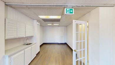 9919 Fairmount Dr SE, Calgary, AB à louer Photo intérieure– Image 2 sur 9