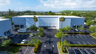 Plus de détails pour 1250 S Powerline Rd, Deerfield Beach, FL - Industriel/Logistique à louer