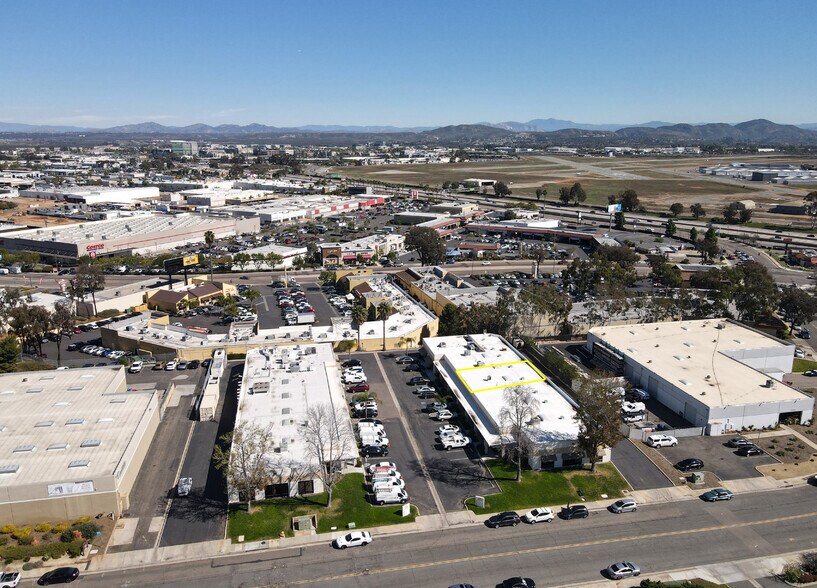 7888 Ostrow St, San Diego, CA à louer - Photo de l’immeuble – Image 3 sur 3