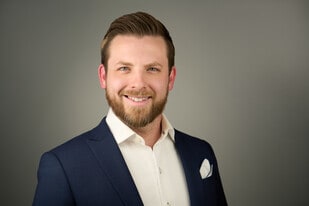 Broker