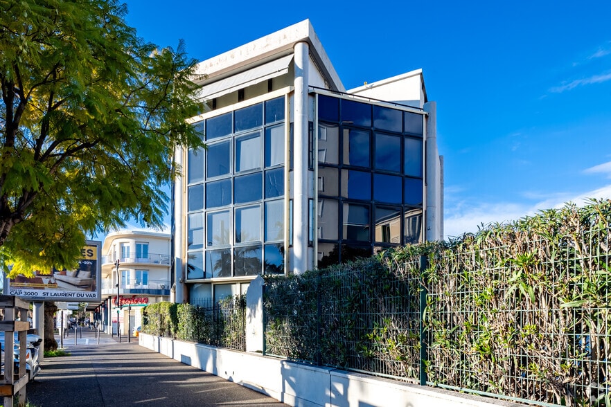 Bureau dans 2 Avenue Docteur Roux, Nice à vendre - Photo de l’immeuble – Image 2 sur 2