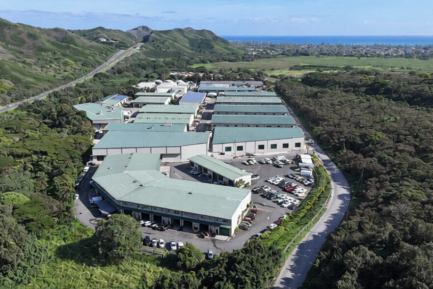 201 Kapaa Quarry Rd, Kailua, HI à louer - Photo de l’immeuble – Image 2 sur 6