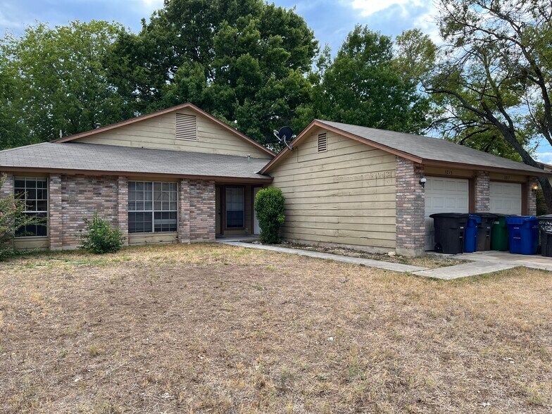 5215 Meadow Rise St, San Antonio, TX à vendre - Photo principale – Image 1 sur 1