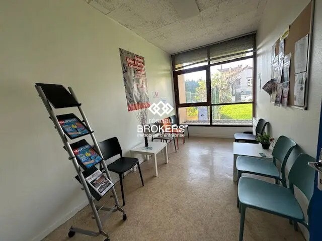 Bureau dans Argenteuil à louer - Photo de l’immeuble – Image 2 sur 8