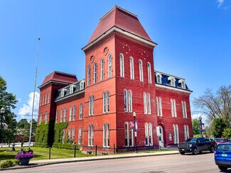 Plus de détails pour 2 Federal St, Saint Albans, VT - Spécialisé à vendre