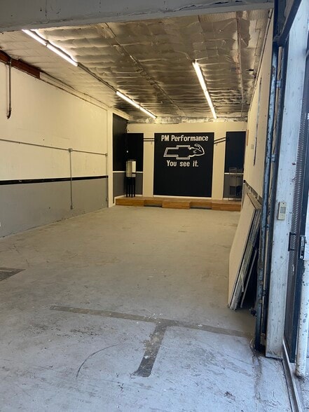 5264 Long Beach Blvd, Long Beach, CA à louer - Photo intérieure – Image 3 sur 14