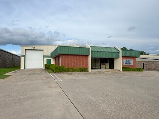 Plus de détails pour 2005 N Willow Ave, Broken Arrow, OK - Industriel/Logistique à louer