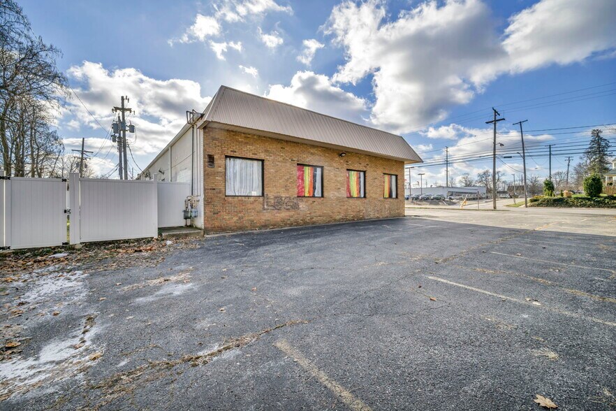 401-405 Broadway Ave, Bedford, OH à vendre - Photo de l’immeuble – Image 2 sur 33