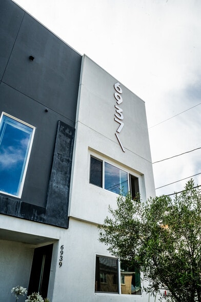 6937 Simpson Ave, North Hollywood, CA à vendre - Photo de l’immeuble – Image 2 sur 20