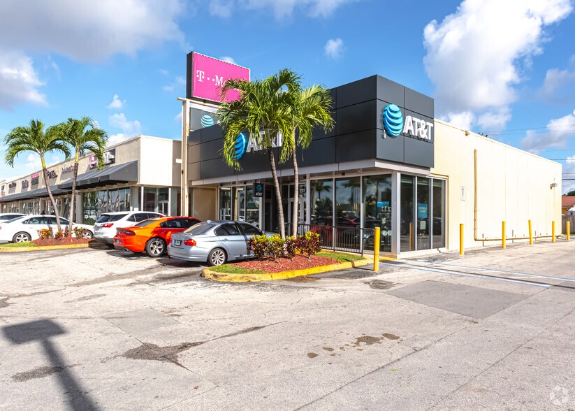 663-775 W 49th St, Hialeah, FL à louer - Photo de l’immeuble – Image 3 sur 3