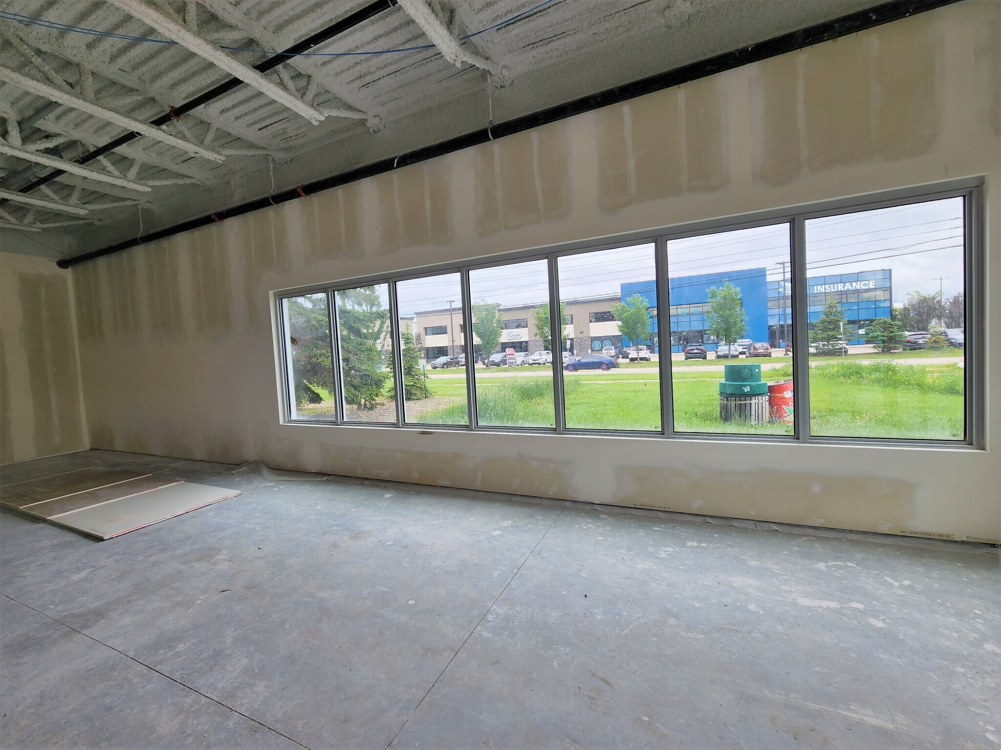 11803 114 Ave NW, Edmonton, AB à louer Photo intérieure– Image 1 sur 3