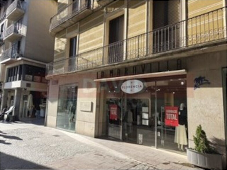 Local commercial dans Reus, Tarragona à louer - Photo de l’immeuble – Image 2 sur 2