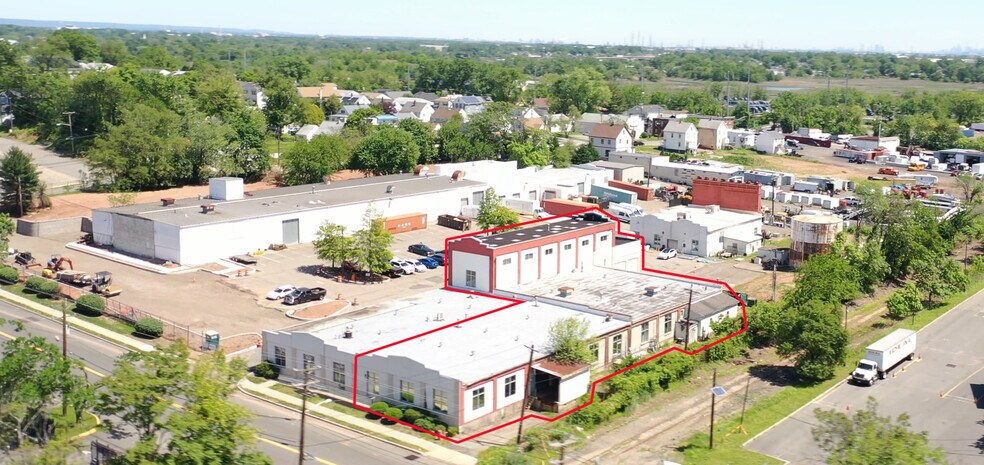 2 Amboy Ave, Woodbridge, NJ à louer - Photo de l’immeuble – Image 1 sur 8