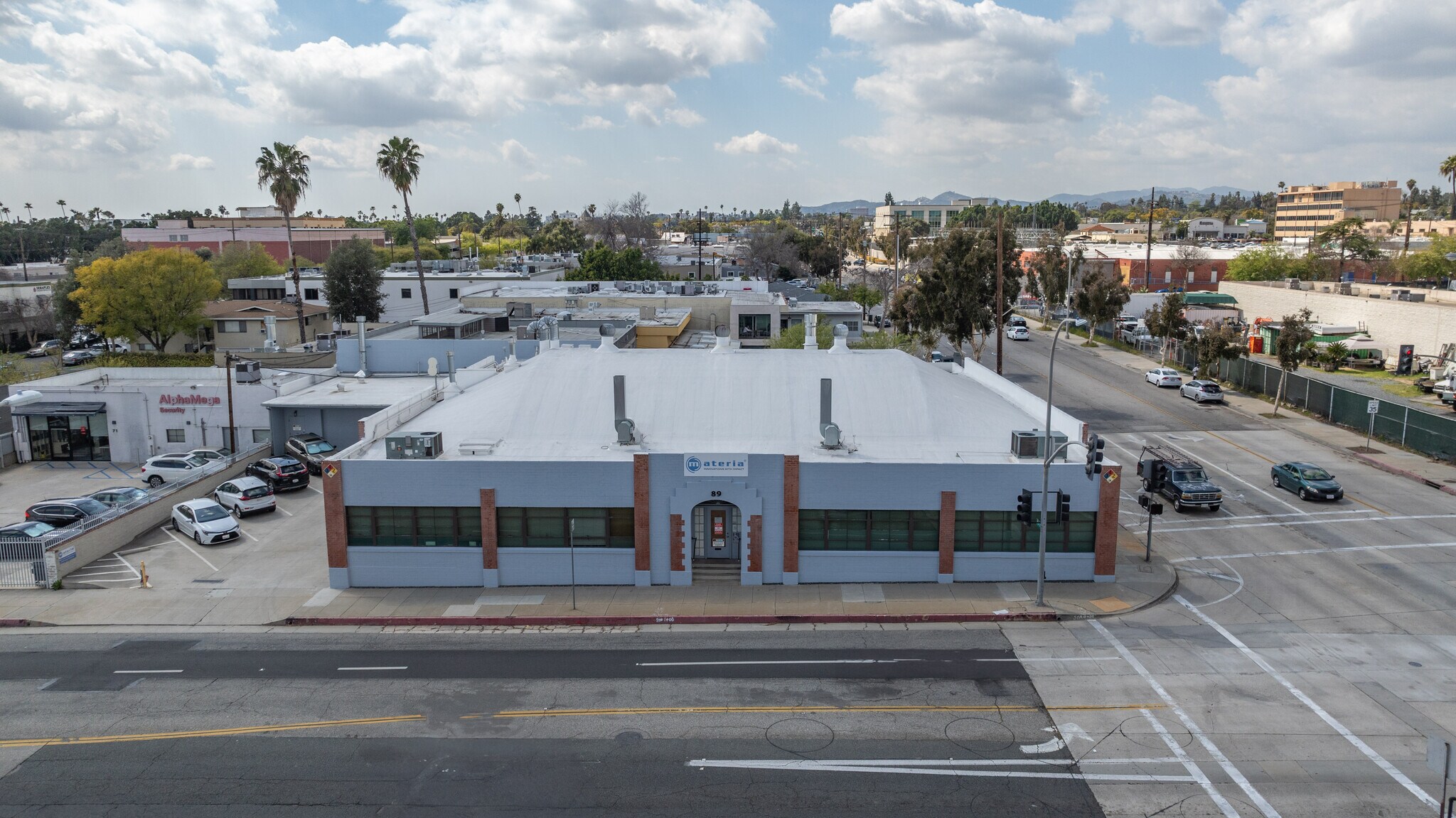 89-91 N San Gabriel Blvd, Pasadena, CA à louer Photo de l’immeuble– Image 1 sur 13