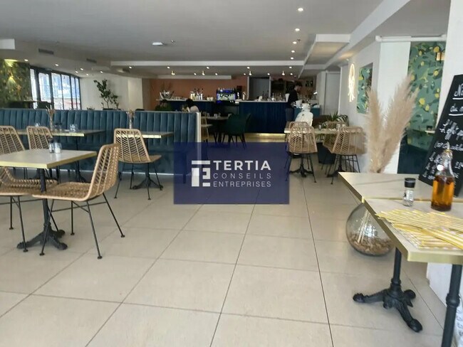 Plus de détails pour Local commercial à louer