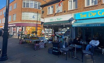 69-69A High St, Twickenham à louer Photo de l’immeuble– Image 1 sur 2