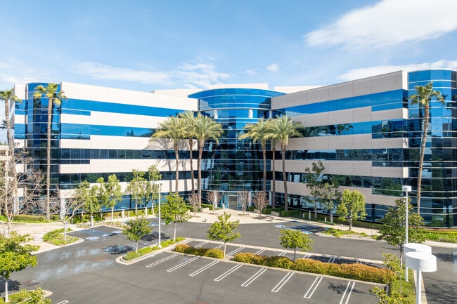 Plus de détails pour 21271 Burbank Blvd, Woodland Hills, CA - Bureau à louer