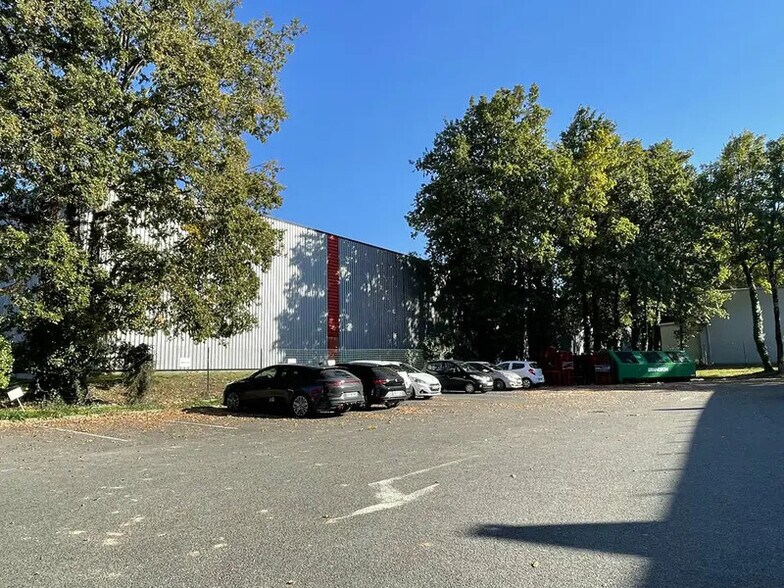 Industriel/Logistique dans La Chapelle-sur-Erdre à louer - Photo de l’immeuble – Image 3 sur 4
