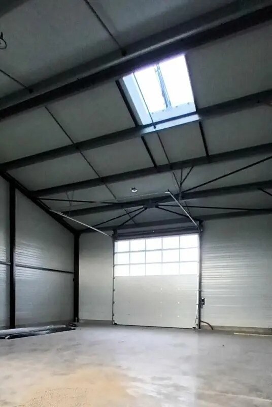 Plus de détails pour Local d'activités à louer