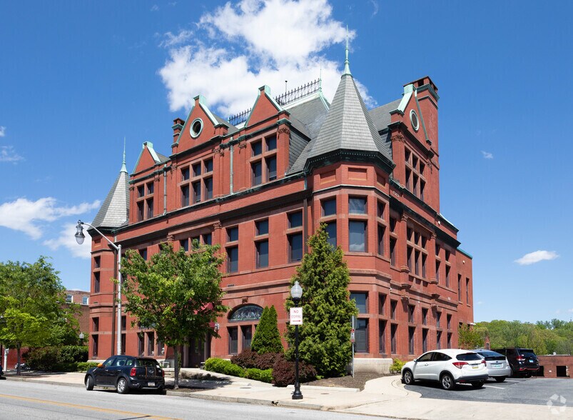 3355 Keswick Rd, Baltimore, MD à louer - Photo de l’immeuble – Image 1 sur 33