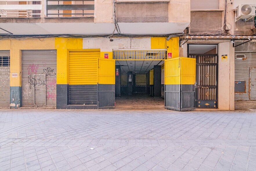 Local commercial dans Granada, Granada à vendre - Photo de l’immeuble – Image 2 sur 23