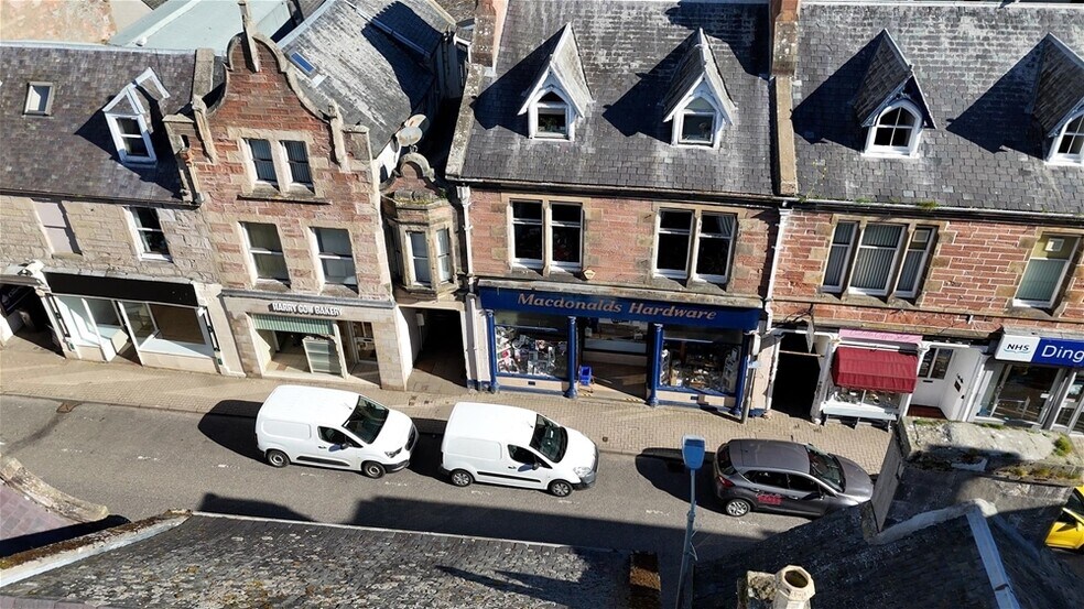 MacDonald's Hardware and Two Flats, Dingwall à vendre - Photo de l’immeuble – Image 2 sur 14