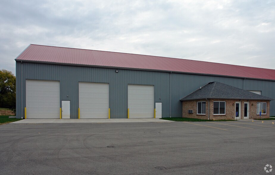 4842 Factory Dr, Fairfield, OH à louer - Photo de l’immeuble – Image 2 sur 6