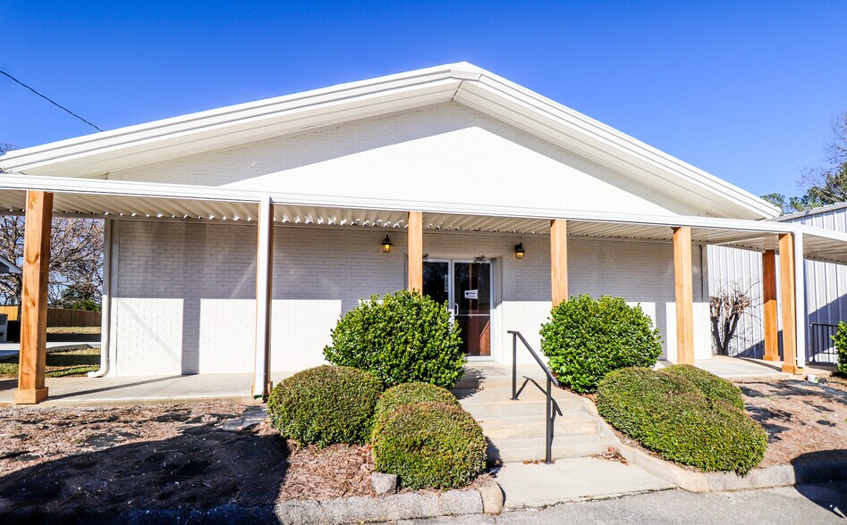 2889 S Lamar Blvd, Oxford, MS à louer - Photo principale – Image 1 sur 44