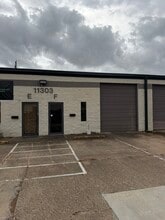 11303-11311 Jones Rd W, Houston, TX à louer Photo de l’immeuble– Image 2 sur 2