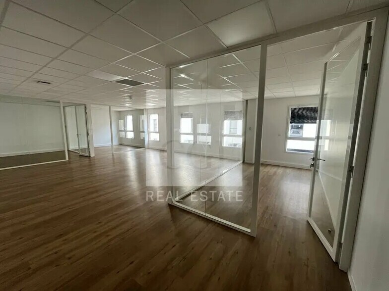 Bureau dans Dardilly à louer - Photo de l’immeuble – Image 3 sur 5