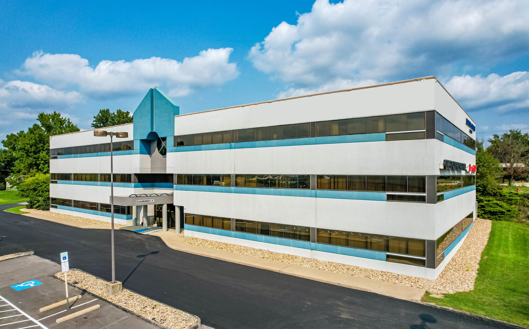 220 Bessemer Rd, Mount Pleasant, PA à louer Photo principale– Image 1 sur 19