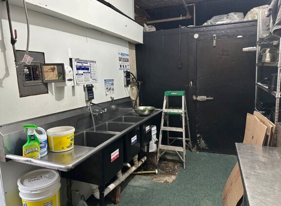 146 Lockwood Ave, Yonkers, NY à vendre - Photo intérieure – Image 3 sur 6