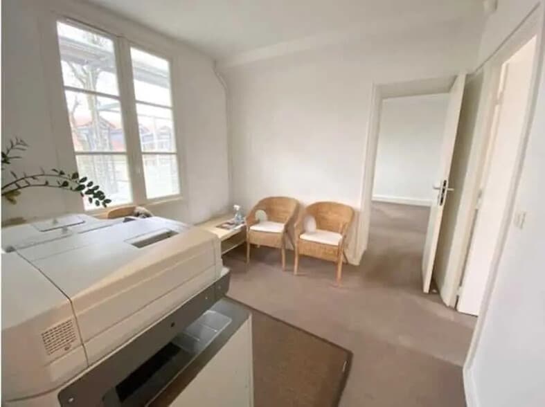 99 Boulevard De La Reine, Versailles à louer - Photo de l’immeuble – Image 2 sur 21