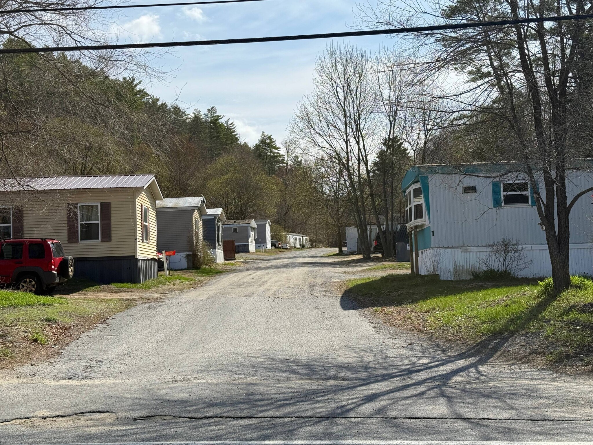 384 Lake Ave, Lake Luzerne, NY à vendre Photo principale– Image 1 sur 8