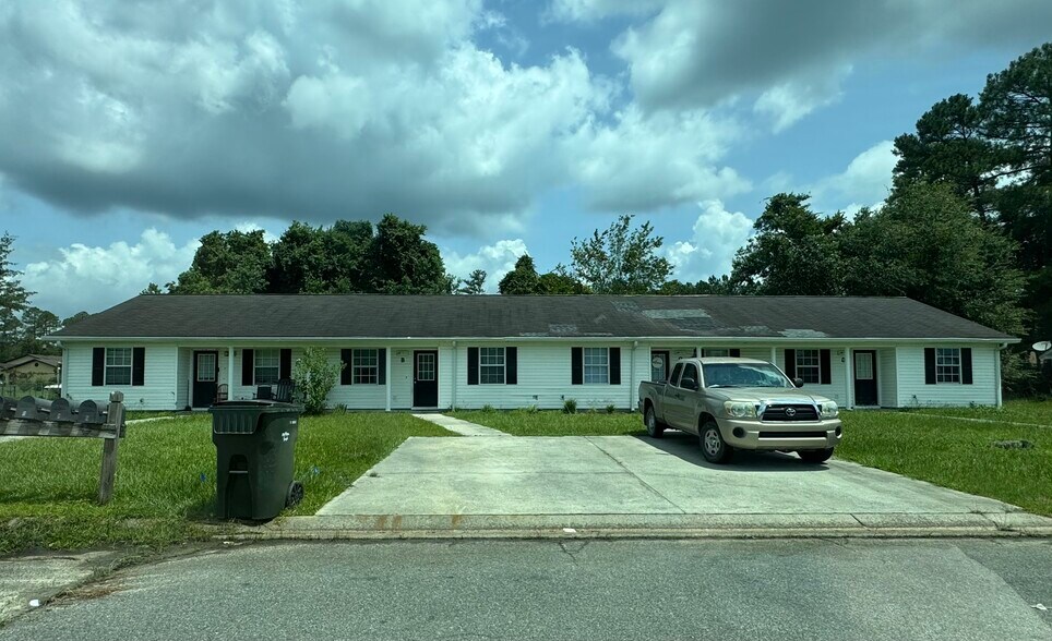 512 Cherry St, Waycross, GA à vendre - Photo principale – Image 1 sur 1