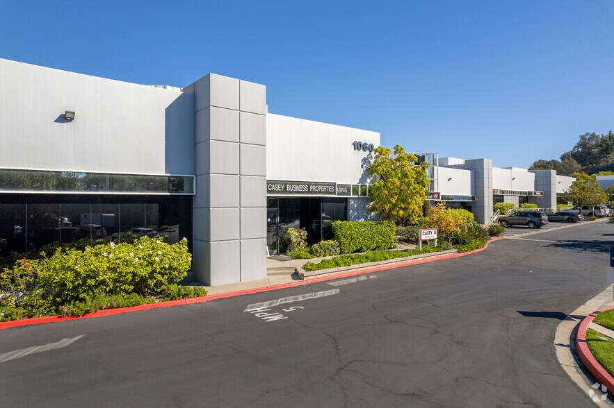 1060 Calle Negocio, San Clemente, CA à louer - Photo de l’immeuble – Image 2 sur 8