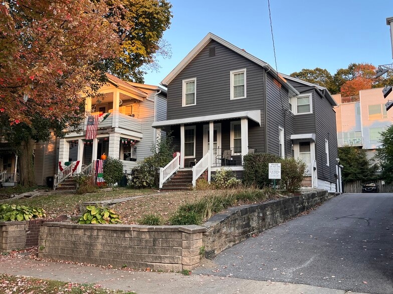 2159 Murray Hill Rd, Cleveland, OH à vendre - Photo principale – Image 1 sur 16