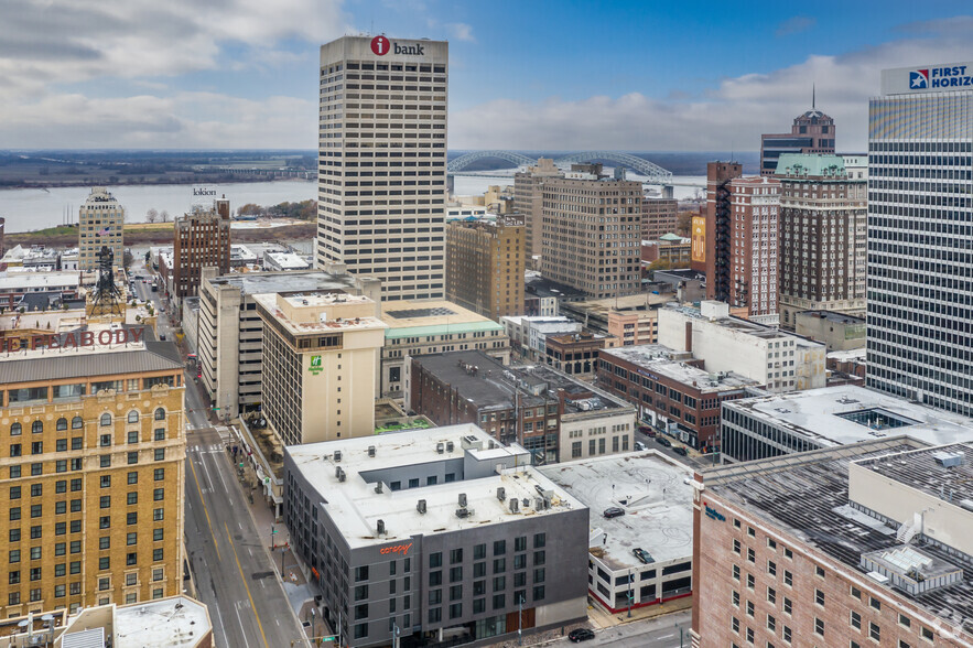 164 Union Ave, Memphis, TN à louer - Aérien – Image 3 sur 9