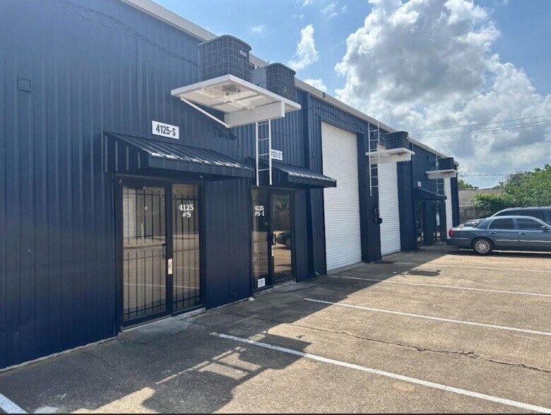 9863 Tanner Rd, Houston, TX à louer - Photo de l’immeuble – Image 1 sur 14