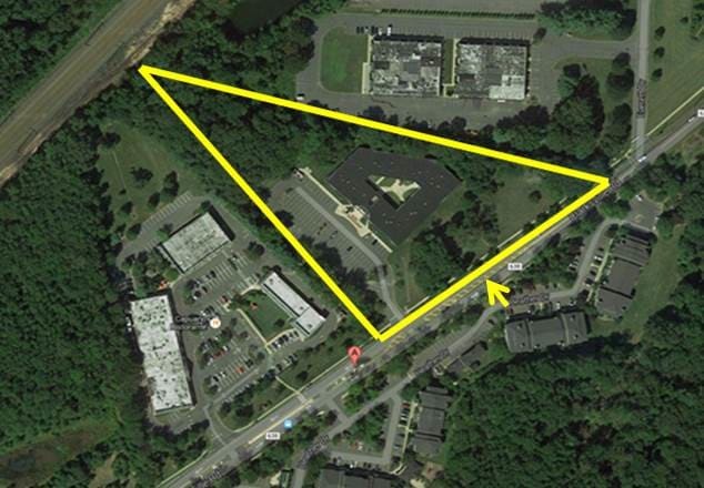 231 Clarksville Rd, West Windsor, NJ à louer Photo principale– Image 1 sur 2